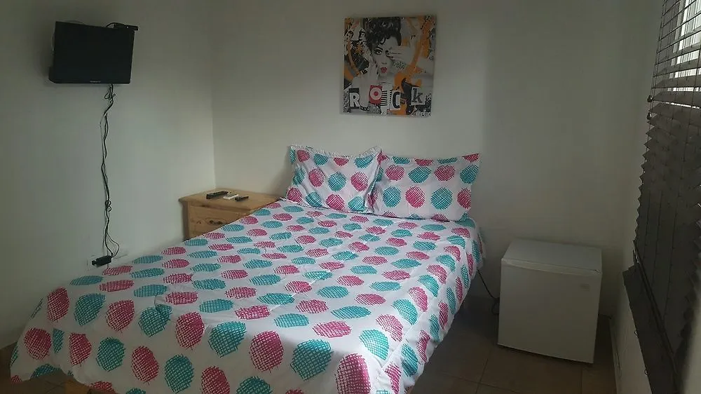 Dominishi Bed&Breakfast 聖多明哥 2*,  多米尼加共和国